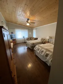Riverfront Cabin in Zeballos - Fish & explore the West Coast - Image 5