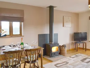 1 bedroom accommodation in Bearsted, near Maidstone - Image 4