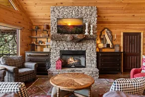 Uplifting- Incredible Views, Close to Town, Game Room Fun - Image 2