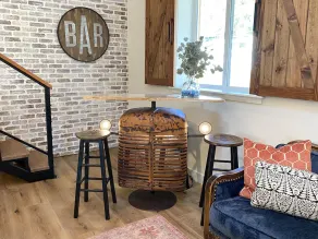 Luxury Horse Barndominium Country Getaway - Image 2