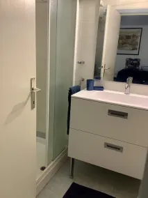 Komfortable und elegante Wohnung mit grünen Terrassen - Image 3