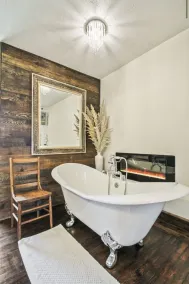 Newly renovated early 1900’s farmhouse - Image 4