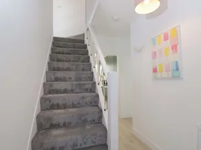 6 Newbridge Gardens - Image 2
