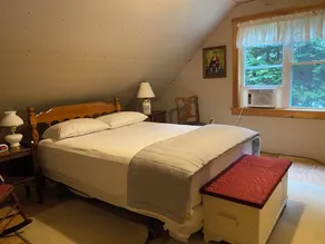 Lakefront Cottage - Image 3