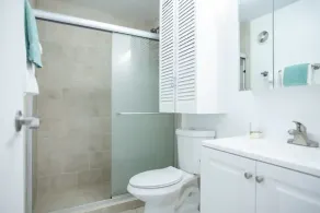 Stylish Beach Condo located on Sapphire Beach - Image 2