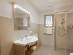 Apartment \"Radlspitz - Maurerhof\" with Mountain View, Wi-Fi & Garden - Image 3