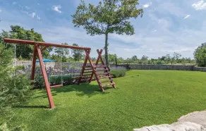 Stunning Home In Bale - Image 2