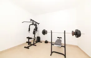 2 Bedroom Stunning Apartment In Divulje - Image 4