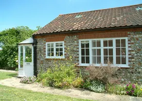 I en stille gade er denne smukke bungalow beliggende tæt på stranden og centrum af Sheringham - Image 4
