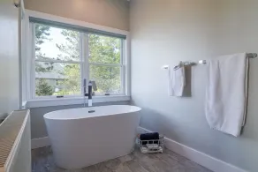2027 Season Ready to Book at Maine's Premier Oceanfront Property Two Homes - Image 3