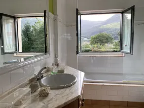 Villa con Piscina en Galicia.”WaterFront  Secret Garden” - Image 5