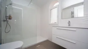 Marina Real 414 - Image 2