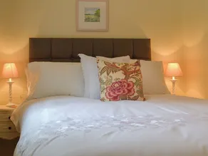 Honeysuckle Cottage - UK4177 - Image 3