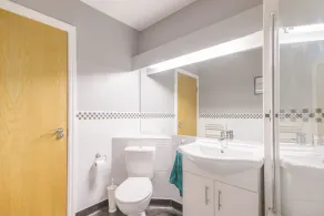 Host Stay Bowscale Suite - Image 2