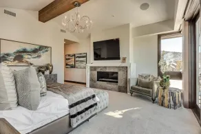 Stunning 6-Bedroom Chalet in Heart of Park City - Image 4