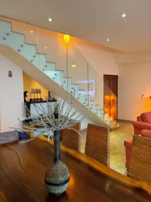 Amara Beachfront Penthouse avec immense terrasse privée sur le toit - Image 2