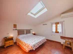 Skøn privat feriebolig for 3 gæster med klimaanlæg, WIFI, TV, gårdhave og kæledyr tilladt - Image 5