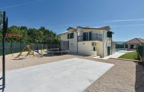 Five-Bedroom Holiday Home In Hrvace - Image 3