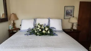 Aubreys Lakewood Cabin -FREE DAY w Qualified Booking- Fishing, Football Friendly - Image 5