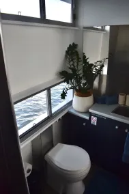 Luxury Houseboat - Drift Flotel - Image 3