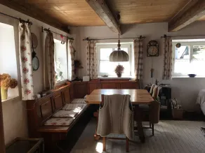 Quaint farmhouse in an idyllic location between a knight's castle and bathing pond - Image 5