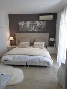 Beautiful air-conditioned villa with jacuzzi pool, large, quiet property with trees. - Image 2