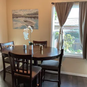 Fantastic Private Oasis!! 3 Bed 2 Bath House Close to All Pool  RV, boat parking - Image 5
