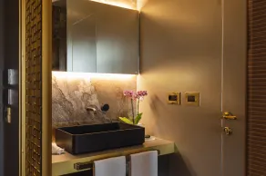 Evocative private patronal villa with views of olive groves and vineyards - Image 2