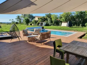 Villa contemporaine avec vue, piscine et ses grands espaces verts au calme - Image 5