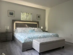 Celeste Bright Home with Private Heated Pool - Image 5