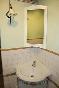 Casa delle Mammole C: Eine charakteristische und einladende Wohnung, die Teil eines alten Landhauses ist, umgeben von Grün, mit kostenlosem WLAN. - Image 3
