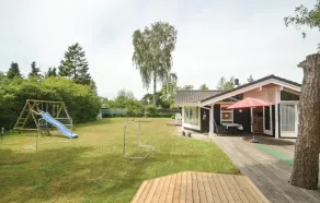 3 bedroom stunning home in Væggerløse - Image 2