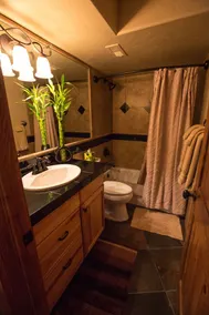 Apt de luxe, bain à remous privé!  Retraite de couple - Image 3