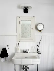 Et rummeligt renoveret tilbagetog tæt på MassMoCA - Image 3