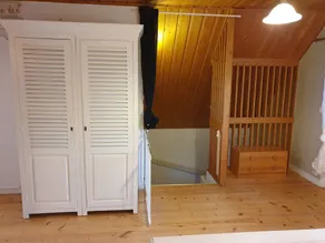 Schönes Ferienhaus für 8 Personen mit 5 Schlafzimmern zwischen 2 Seen. - Image 2