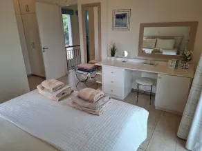5 * villa with sea views to take your breath away near Coral Bay in Peyia . - Image 4