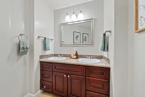 Charming Coastal Escape Resort-Style Walk-In Spa - Image 4