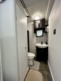 Fully AirConditioned Resort Style home living w/Hottub,outdoor shower and  pool. - Image 4