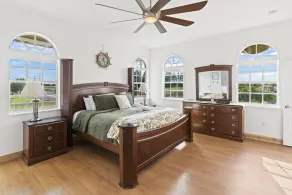 Large Family Retreat • Pool • Game Room • Gym • Near Beaches • Shopping! - Image 5