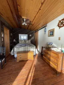 Unique Space-Great View, East side Sunsets a Plus -2 Nights or More - Image 5