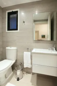 Green Bay Villa - Image 3