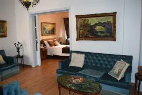Minoa Downtown Garden Villa - Image 1