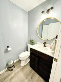 Cozy retreat located minutes from beaches, shops and SpaceX. - Image 2