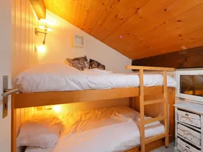 Lovely apartment for 4 guests with WIFI, TV, balcony and pets allowed - Image 4