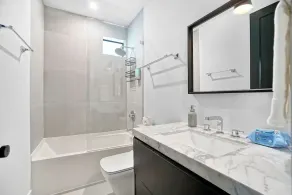 Villa Rav 4BRM/3BTH Pool, Hot Tub and Parking - Image 2
