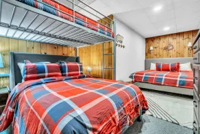 INDOOR POOL, HOT TUB, PRIVATE 86 acre Retreat and Event Space - Image 5