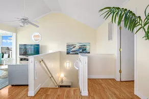 Holden Mystique 4 Br home by RedAwning - Image 2