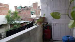 Stay with Music Artist RAME in 1BHK Home - SwanStays - Image 4