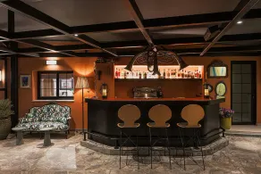 Papi Boutique Hotel - Image 2