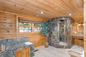 Luxurious Log Cabin on Kerr Scott Lake - Image 4